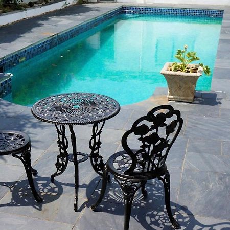 Spacious Town House With Swimming Pool بلايموث المظهر الخارجي الصورة